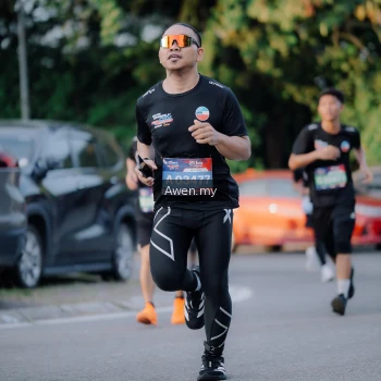 Runner Photo 4119849