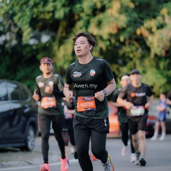 Runner Photo 4119857