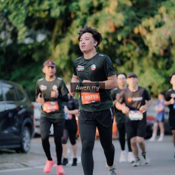 Runner Photo 4119863