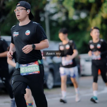 Runner Photo 4119873