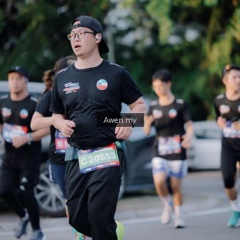 Runner Photo 4119882
