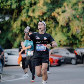 Runner Photo 4119967