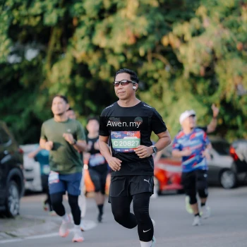 Runner Photo 4119972