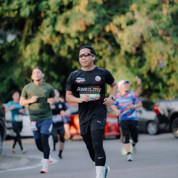 Runner Photo 4119974