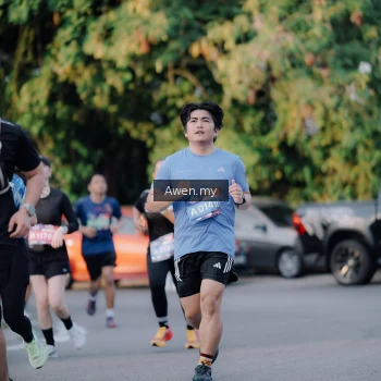 Runner Photo 4120024