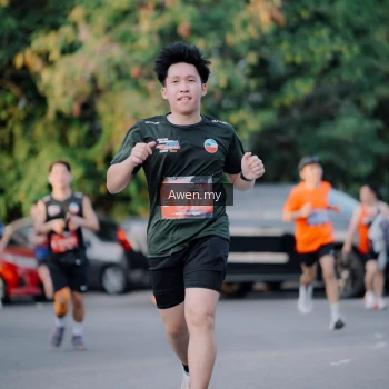 Runner Photo 4120048