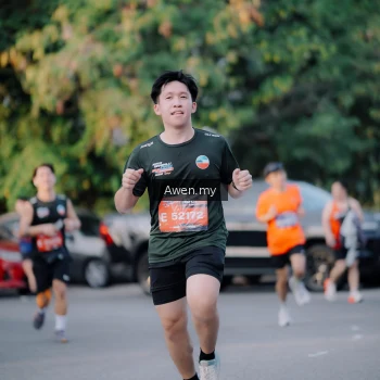 Runner Photo 4120066