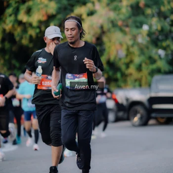 Runner Photo 4120114
