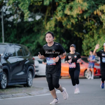 Runner Photo 4120116