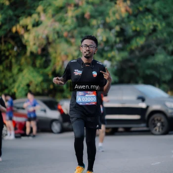Runner Photo 4120124