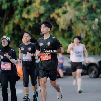 Runner Photo 4120138