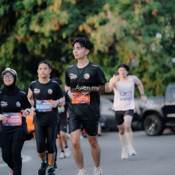 Runner Photo 4120156
