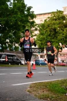 Runner Photo 4121700