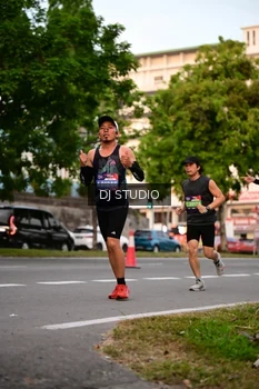 Runner Photo 4121721