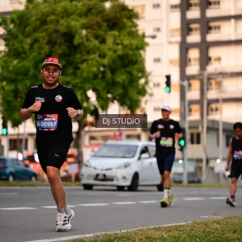 Runner Photo 4121738