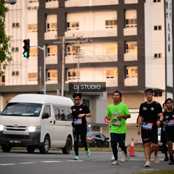 Runner Photo 4121770
