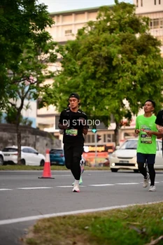 Runner Photo 4121781