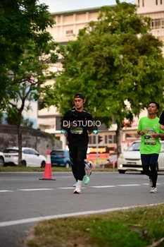 Runner Photo 4121784