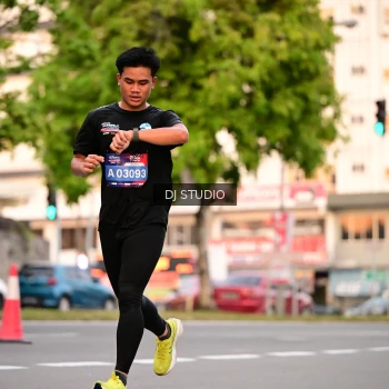 Runner Photo 4121834