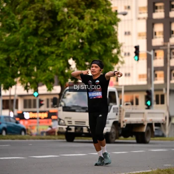 Runner Photo 4121875