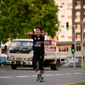 Runner Photo 4121884