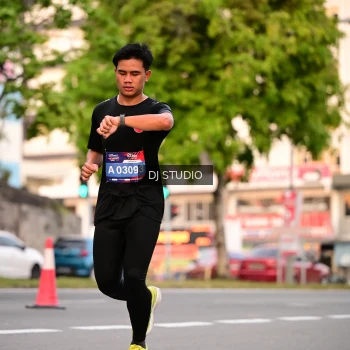 Runner Photo 4121897