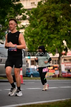 Runner Photo 4121935