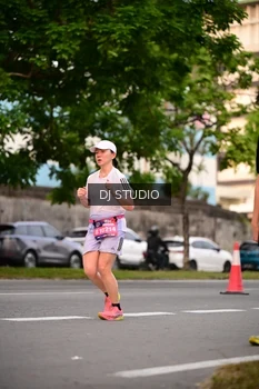 Runner Photo 4122023