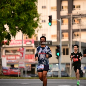 Runner Photo 4122026