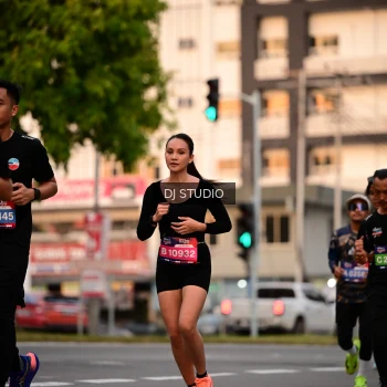 Runner Photo 4122057