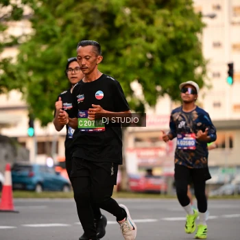 Runner Photo 4122084