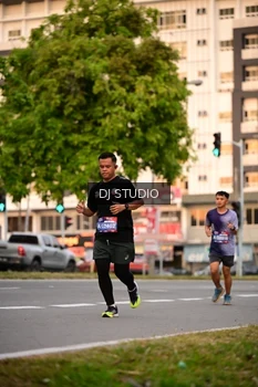 Runner Photo 4122098
