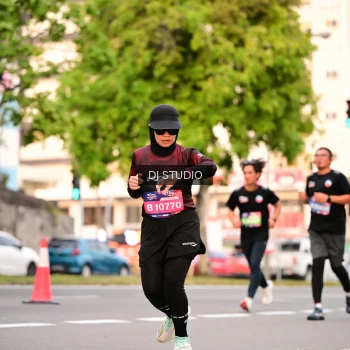 Runner Photo 4122142