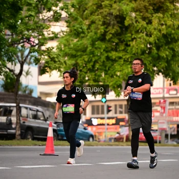 Runner Photo 4122151