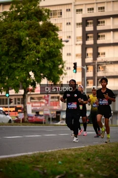 Runner Photo 4122195