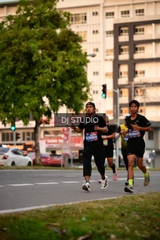 Runner Photo 4122197