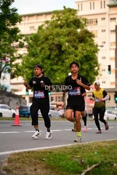 Runner Photo 4122206