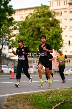 Runner Photo 4122207