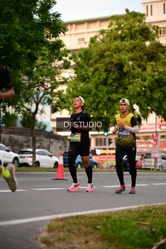 Runner Photo 4122212