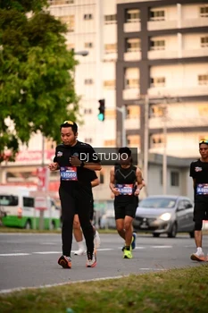 Runner Photo 4122234