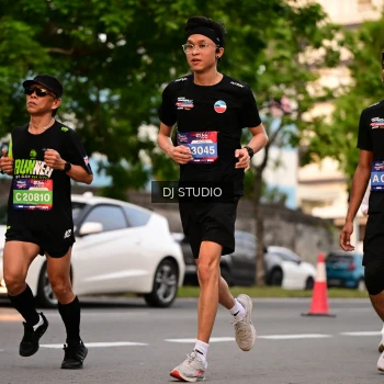 Runner Photo 4122263