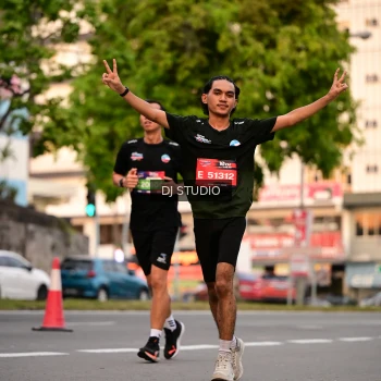 Runner Photo 4122300