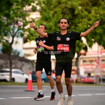 Runner Photo 4122304