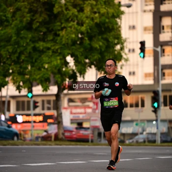 Runner Photo 4122334