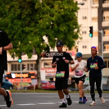 Runner Photo 4122346