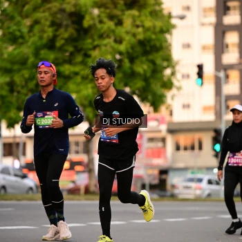 Runner Photo 4122370