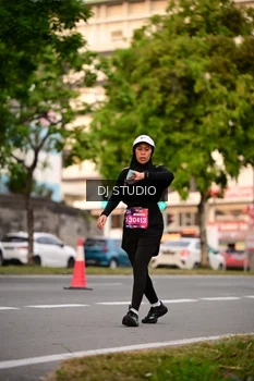 Runner Photo 4122385