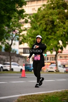 Runner Photo 4122386