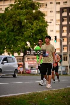 Runner Photo 4122391