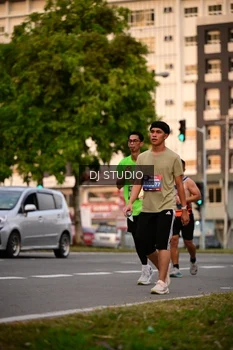 Runner Photo 4122392